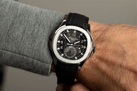 patek philippe aquanaut 5164a retail price|patek philippe aquanaut strap price.